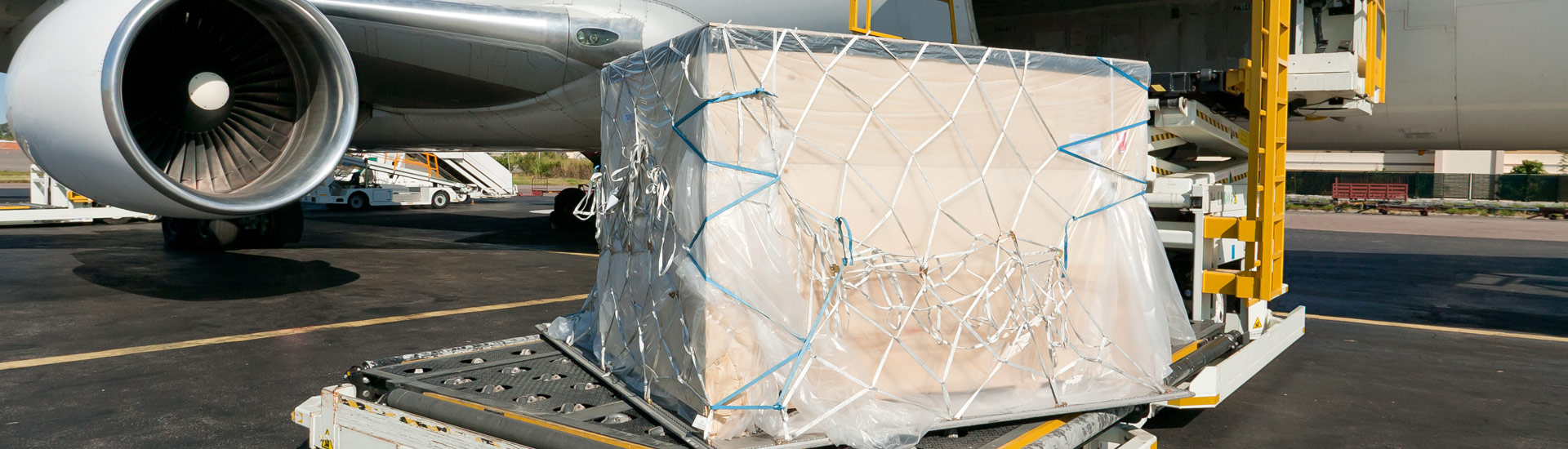 Loading Platform of Air Freight to the Aircraft